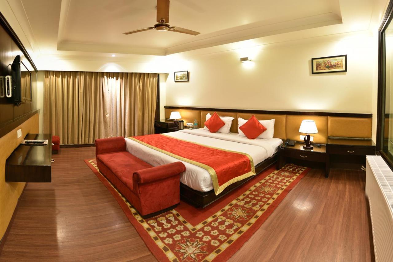 อินทราปราสถา รีสอร์ต Hotel ดัลเฮาซี ภายนอก รูปภาพ