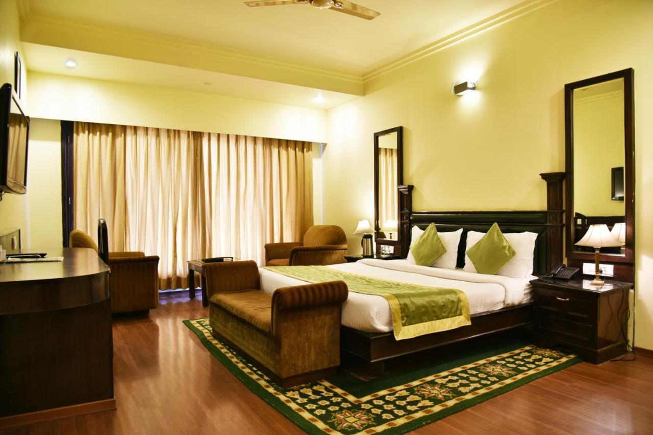 อินทราปราสถา รีสอร์ต Hotel ดัลเฮาซี ภายนอก รูปภาพ