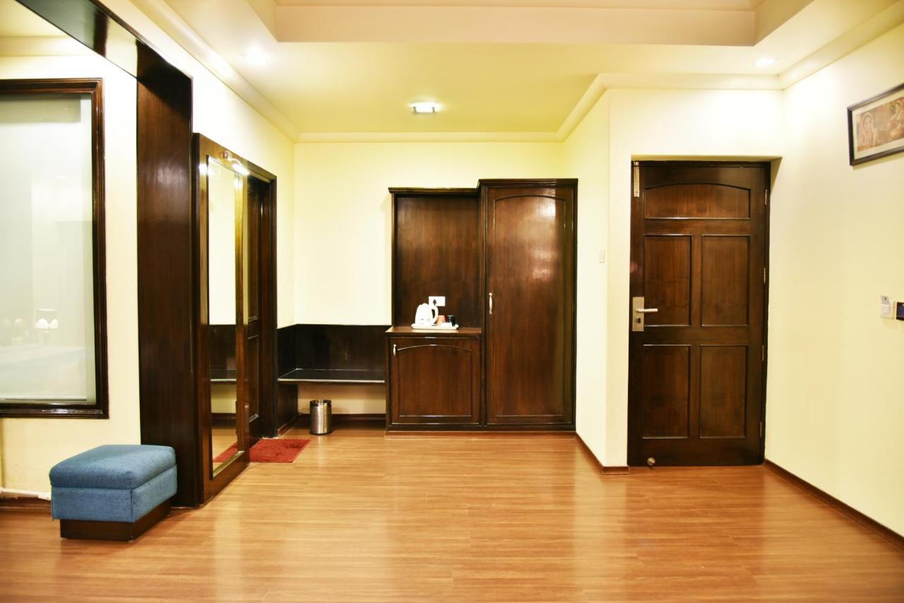 อินทราปราสถา รีสอร์ต Hotel ดัลเฮาซี ภายนอก รูปภาพ